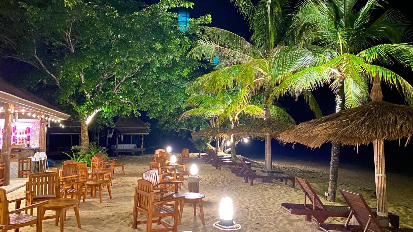 Koh Ngai Paradise Beach Exterior photo