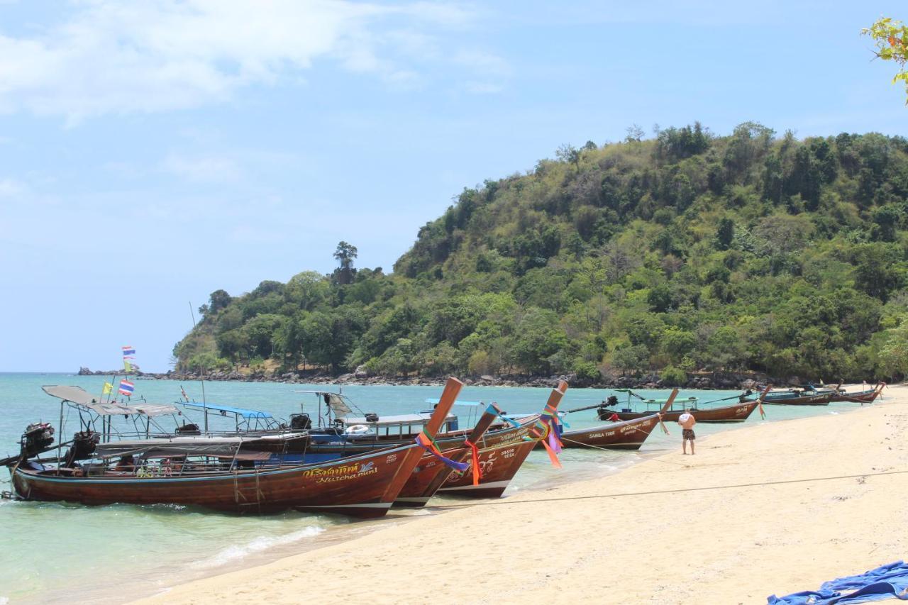 Koh Ngai Paradise Beach Exterior photo