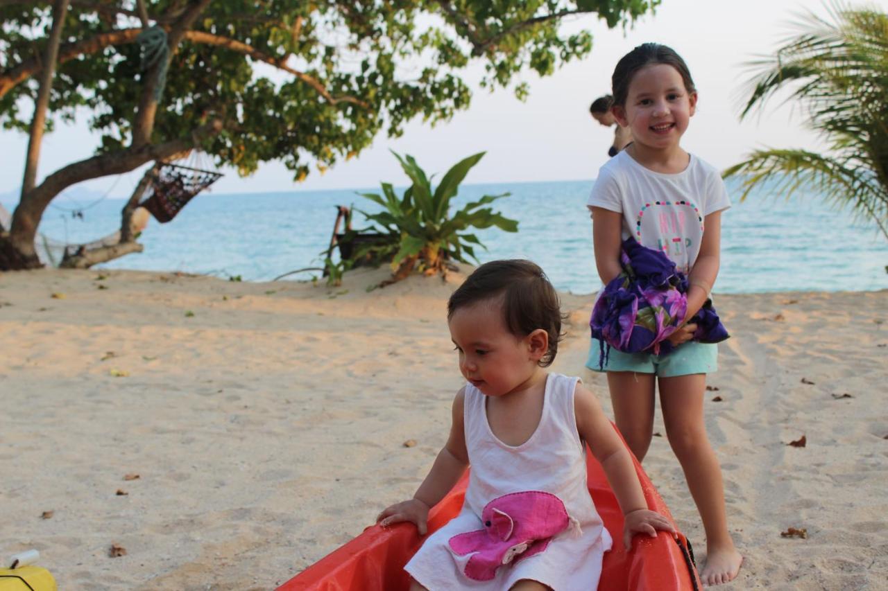 Koh Ngai Paradise Beach Exterior photo