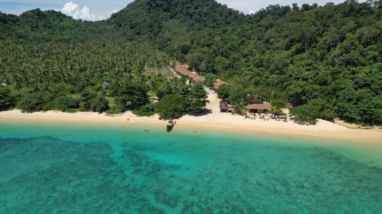 Koh Ngai Paradise Beach Exterior photo
